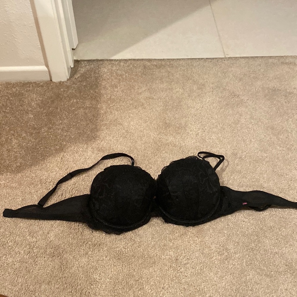 VS pink lace bra